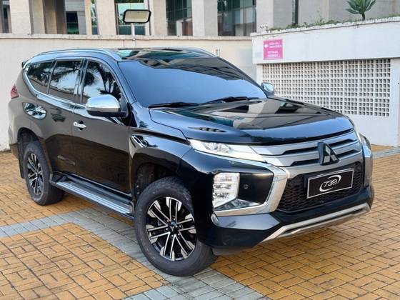 MITSUBISHI PAJERO SPORT 2.4 16V MIVEC TURBO DIESEL HPE-S AWD AUTOMÁTICO